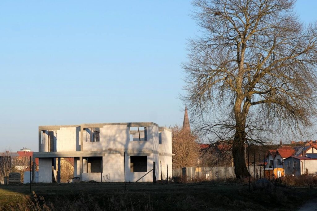 Technologia murowana vs szkieletowa – która lepsza?